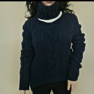 Chunky heavy cable knit sweater